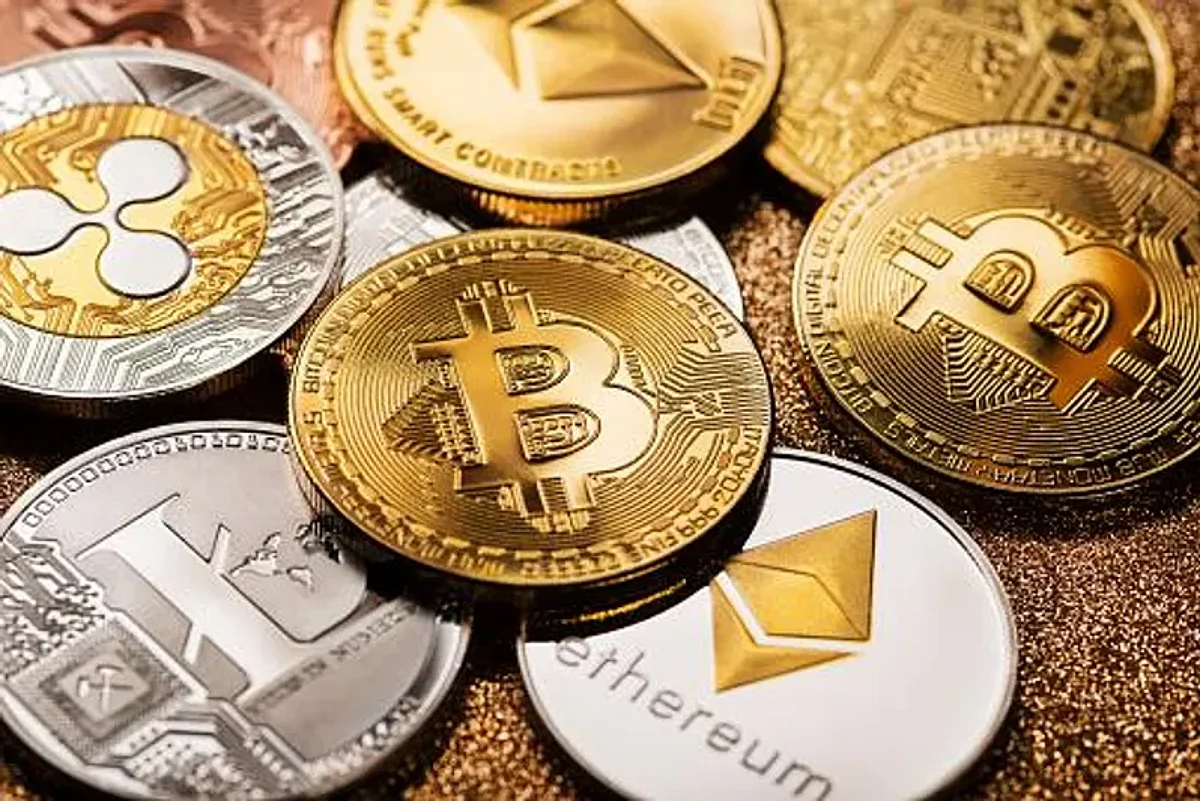 एक हैकर ने 326 मिलियन डॉलर की Cryptocurrency की चोरी कर डाली