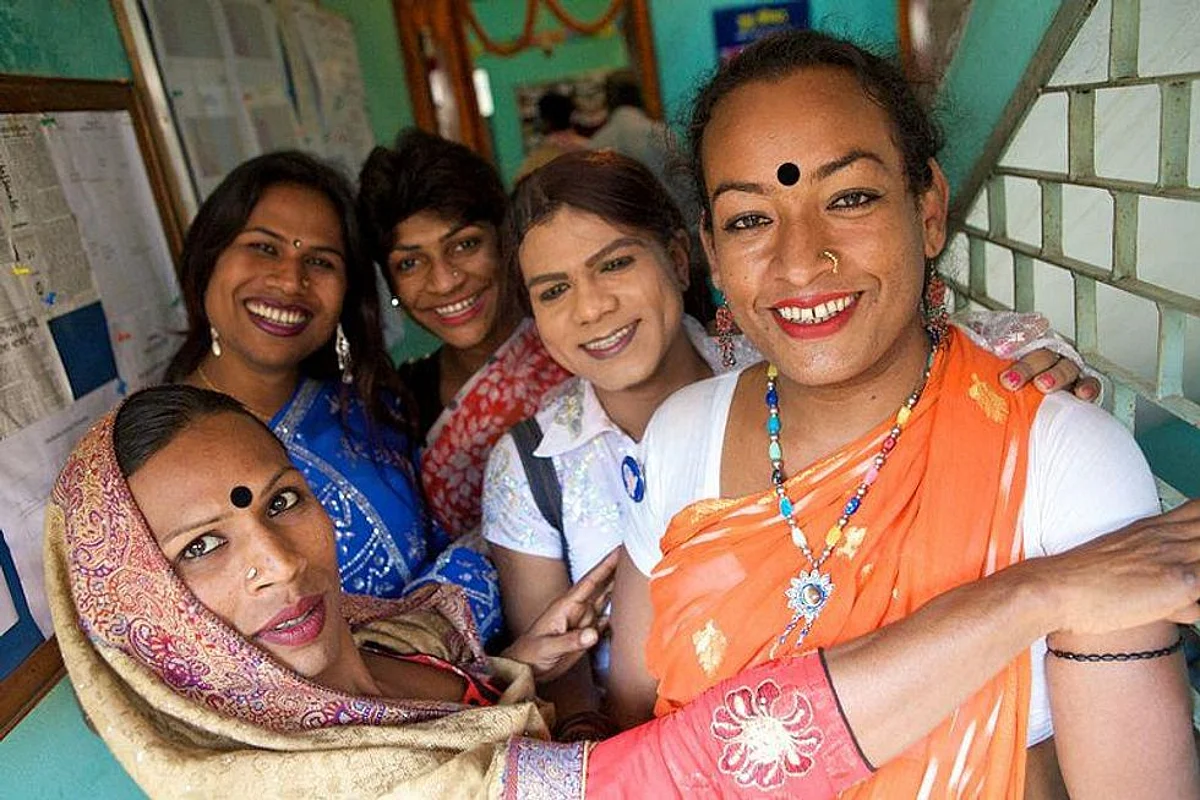 मध्य प्रदेश में ट्रांसजेंडरों के एक समूह ने एक आंगनवाड़ी केंद्र – एक बाल देखभाल सुविधा को गोद लिया