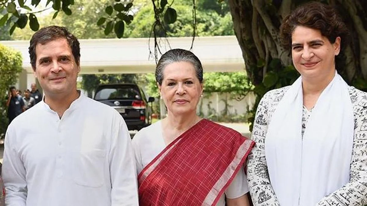 कांग्रेस विधायक केआर रमेश कुमार ने बयान दिया की देखिए, एक कहावत है- 'जब बलात्कार होना ही है, तो लेटो और मजे लो। (Wikimedia Commons)