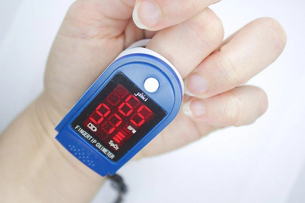 Pulse Oximeter: क्या है पल्स ऑक्सीमीटर और क्या है इसका इस्तेमाल?