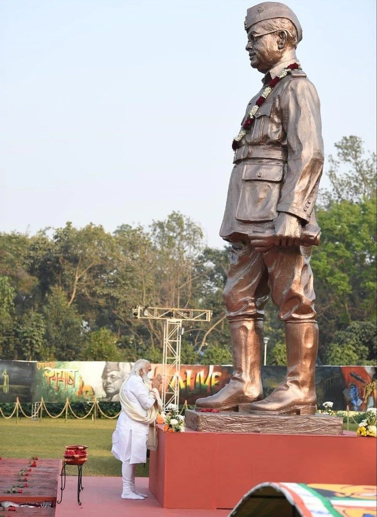 भारत उन नक्शे कदमों पर चल रहा है, जो नेताजी का सपना था : पीएम मोदी