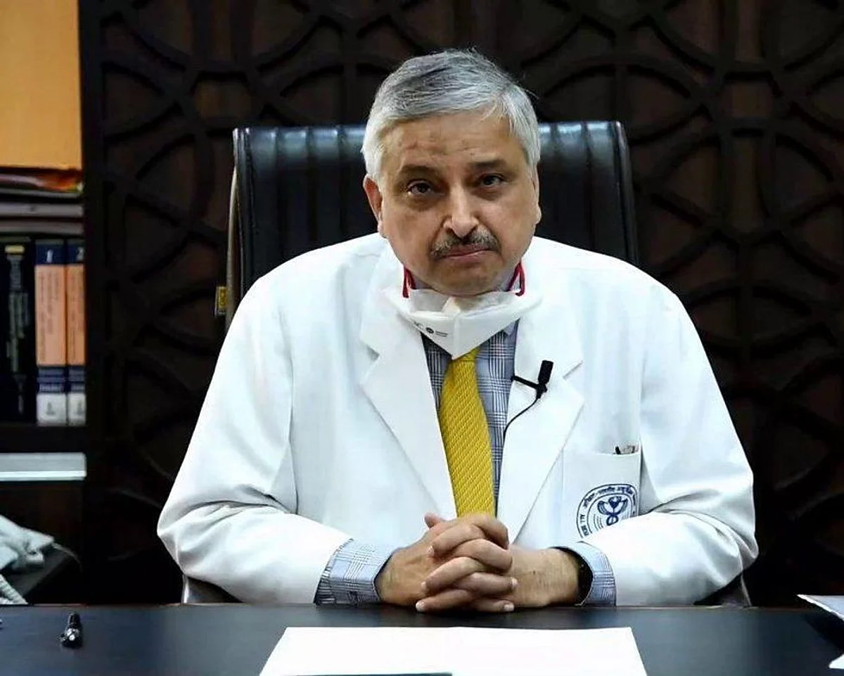 डरें मत, वैक्सीन आपको मारेगी नहीं : AIIMS निदेशक डॉ. रणदीप गुलेरिया