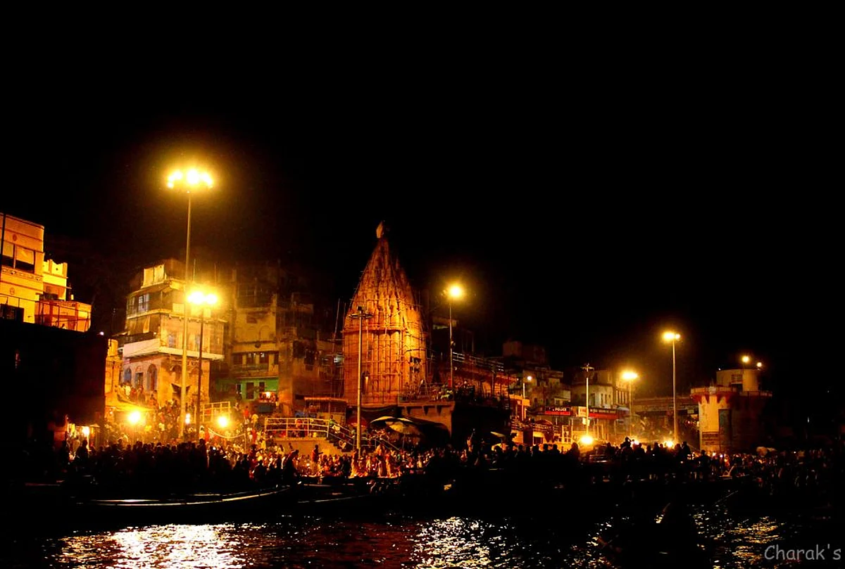 सरयू नदी में सौर ऊर्जा से चलने वाली नौकी चलेगी । (Wikimedia Commons )