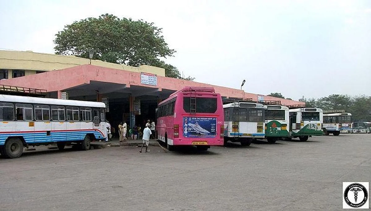 दिवाली पर बसों में बढ़ रही भीड़, 39 लाख यात्री कर सकते हैं सफर