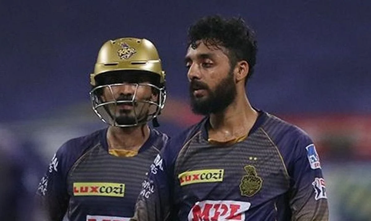 केकेआर के मिस्ट्री स्पिनर वरुण चक्रवर्ती। (IPL, Twitter)