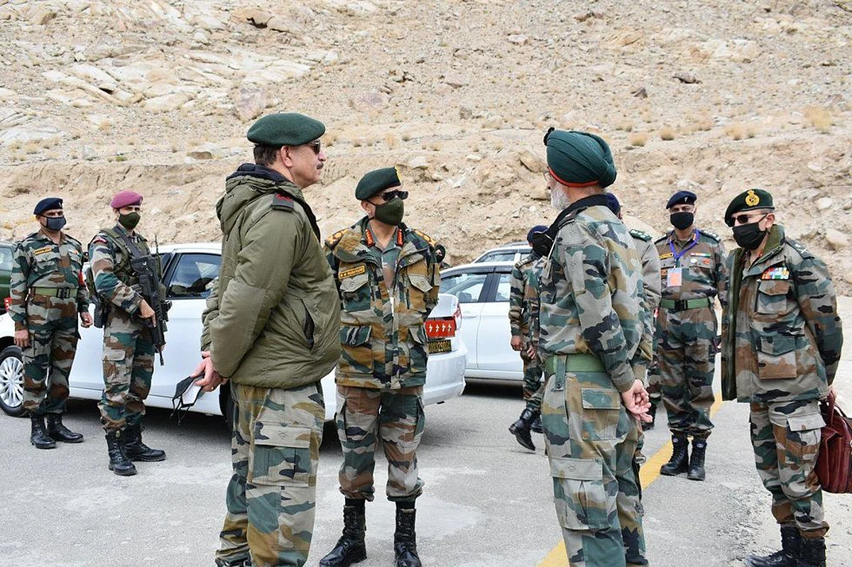 चीन और पाकिस्तान दोनों की ओर से होने वाले हवाई हमलों के खिलाफ देश की आर्मी(Indian Army) को और मजबूत करने में मदद करेगा। (Twitter)