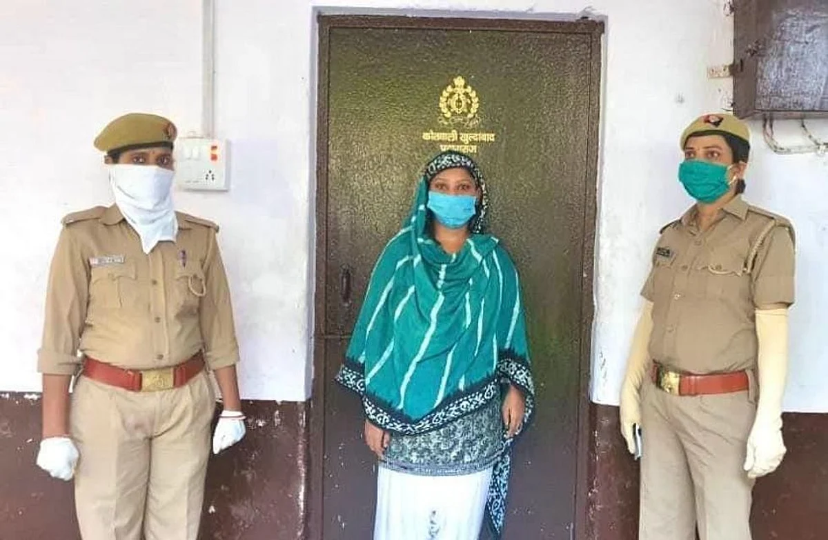 माता सीता को अपशब्द कहने वाली हीर खान के विदेशी मुल्क से जुड़े हो सकते हैं तार