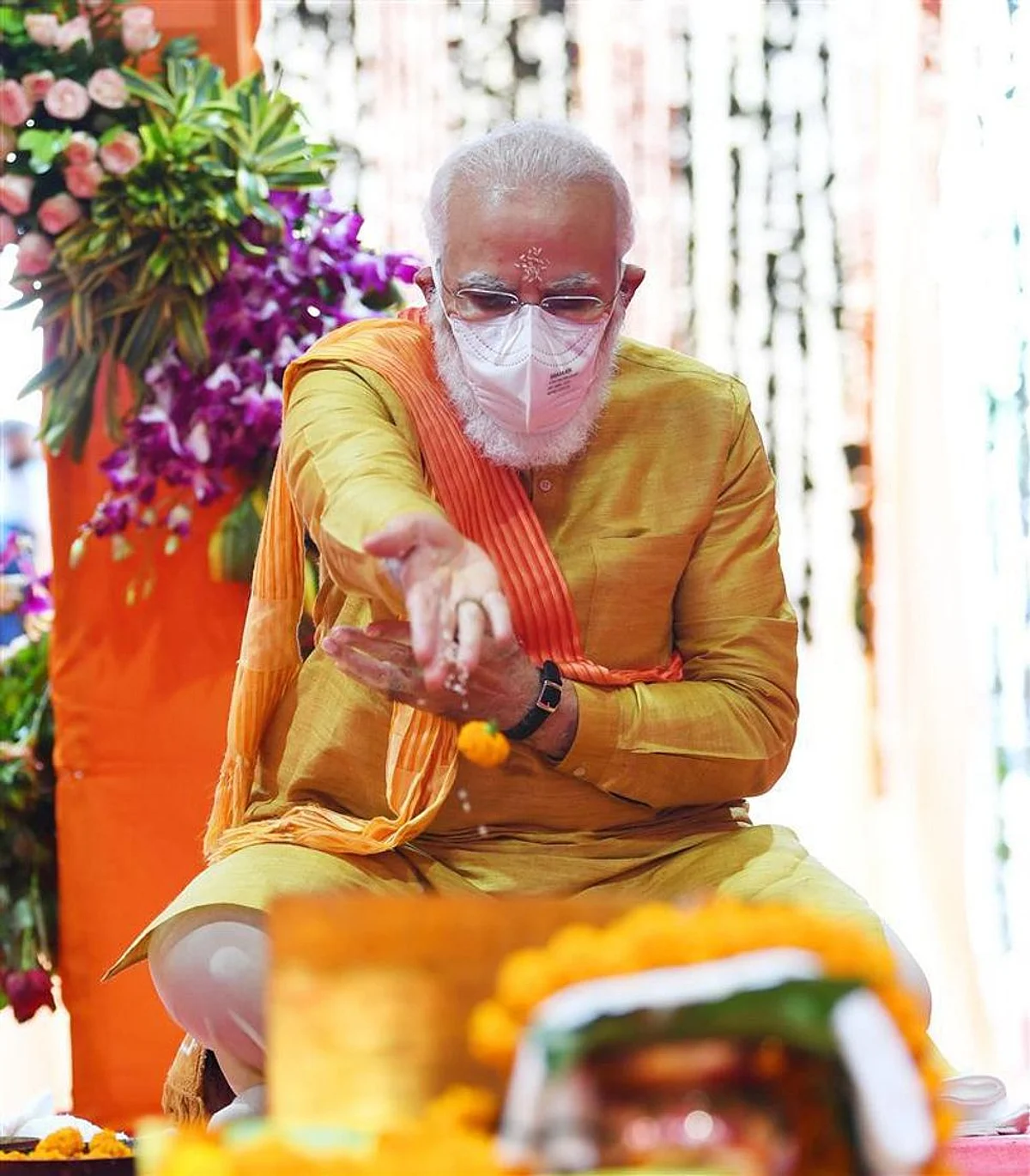 अयोध्या भूमि पूजन के दौरान प्रधानमंत्री मोदी(Image: PIB)