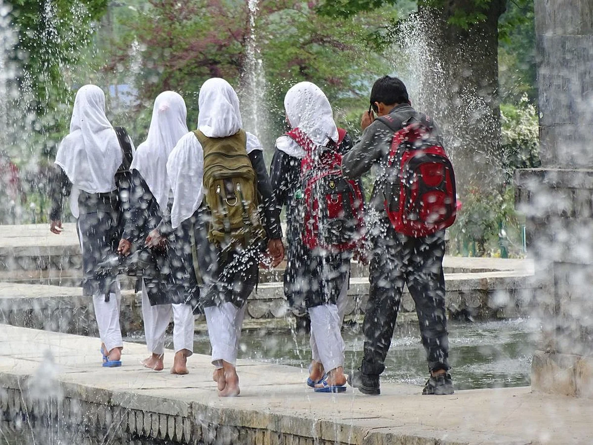 जरा यह भी तो बताओ क्यों पीटे गए हैं कश्मीरी छात्र!