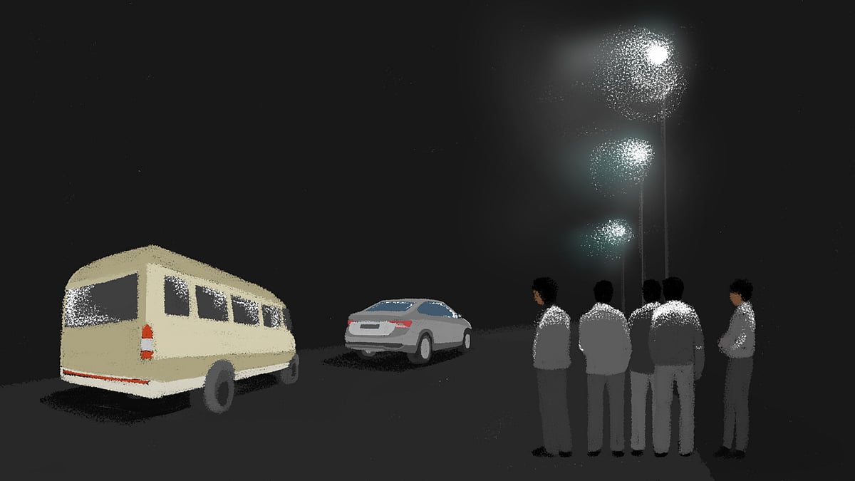 वह पांचों लोग अंगमाली में एडलक्स कन्वेंशन सेंटर के पास गायत्री के ड्राइवर मार्टिन के कॉल का इंतजार कर रहे थे.