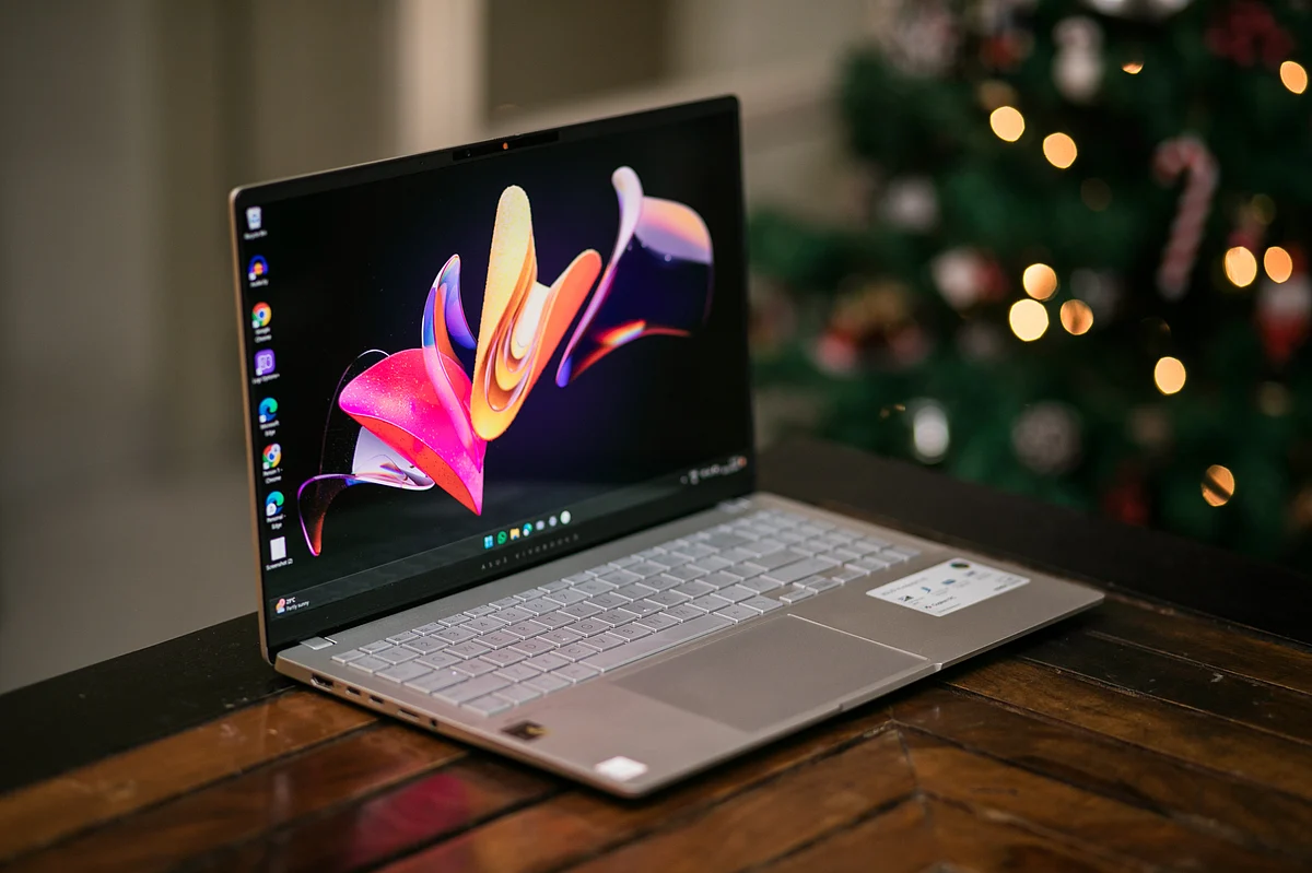 The design is anonymous but elegant.