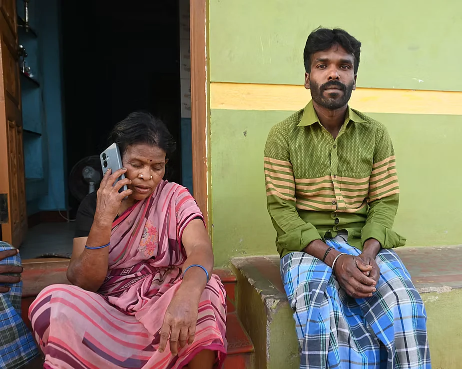 A woman mill  worker outside her home in Pannapatti in Dindigul, Tamil Nadu. Many like her complain of stomach ache and uterus-related issues during summers. 