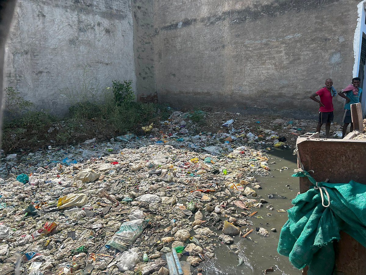 Garbage and sewage water meet in Saraswati Enclave