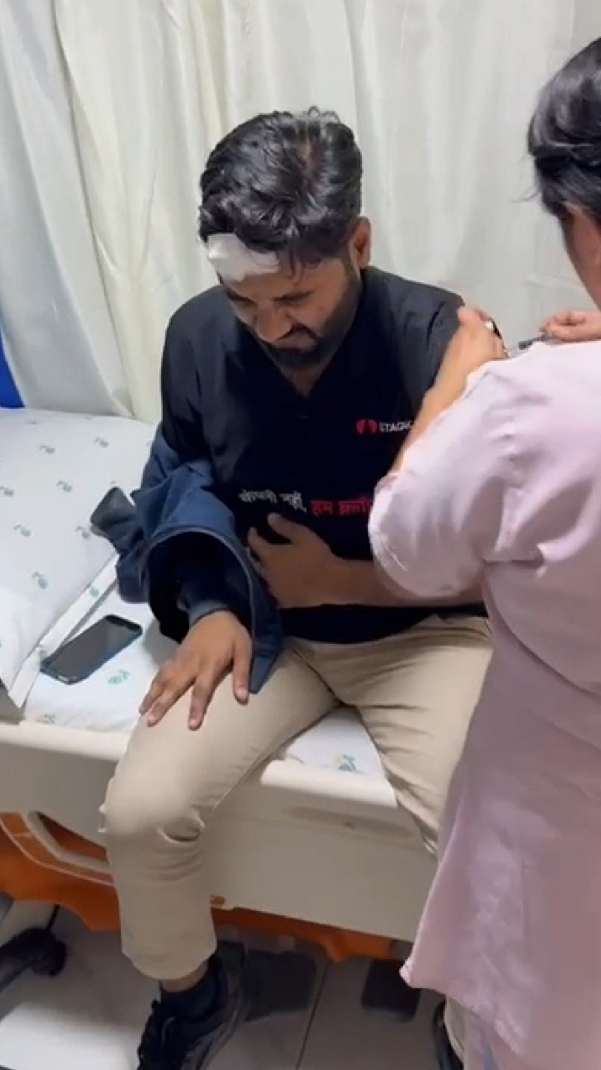 अस्पताल में उपचाराधीन विनय सिंघल