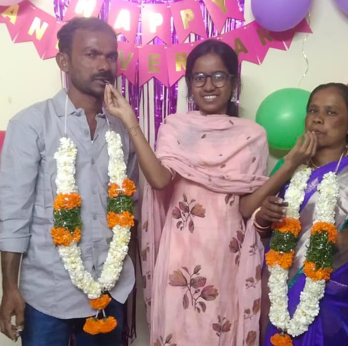 Ramani with her parents Chiranjeevi and Maheshwari.