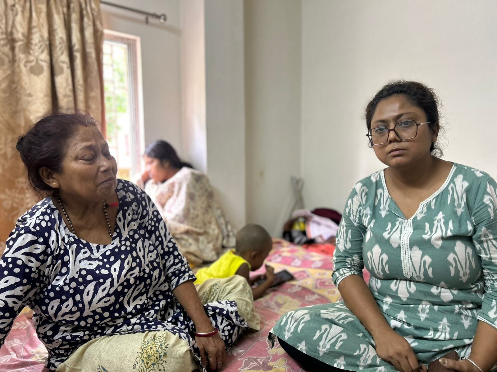 Family of Biswajit Pattanaik who was allegedly killed in post poll violence in Kolkata's Beleghata area.