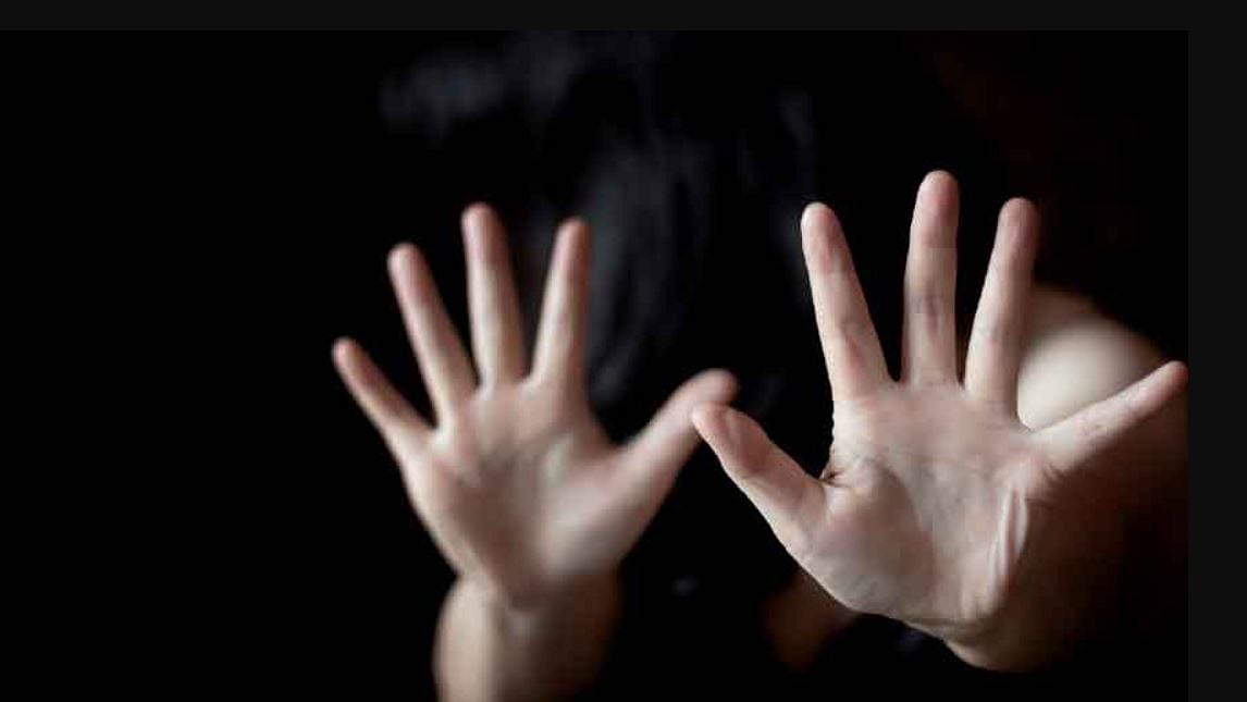 குழந்தைகள் தினம்: நம் குழந்தைகள் பள்ளிகளில் பாதுகாப்பாக தான் இருக்கிறார்களா?