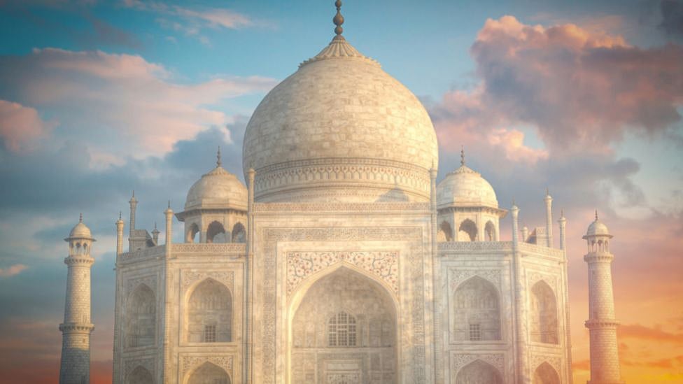 தாஜ் மஹால்: 15 நாட்களுக்குள் ரூ.1 கோடி வரி செலுத்த வேண்டும் - ஷாக் கொடுத்த நோட்டீஸ்!