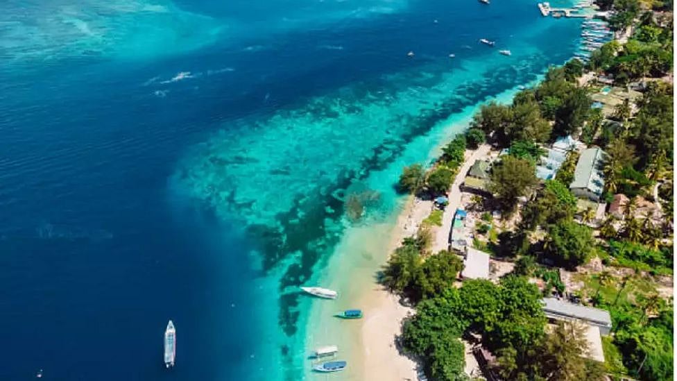 இந்தோனேசியா : 504 புத்தர்கள், அழிந்து வரும் உயிரிகள்- தீவுநாட்டின் 8 விசித்திர உண்மைகள்!