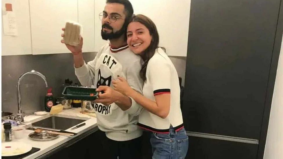 ”உங்க கிச்சன் அசுத்தமா இருக்கு” - கோலியின் புகைப்படத்தை பார்த்து கமெண்ட் செய்த ரசிகர்கள்