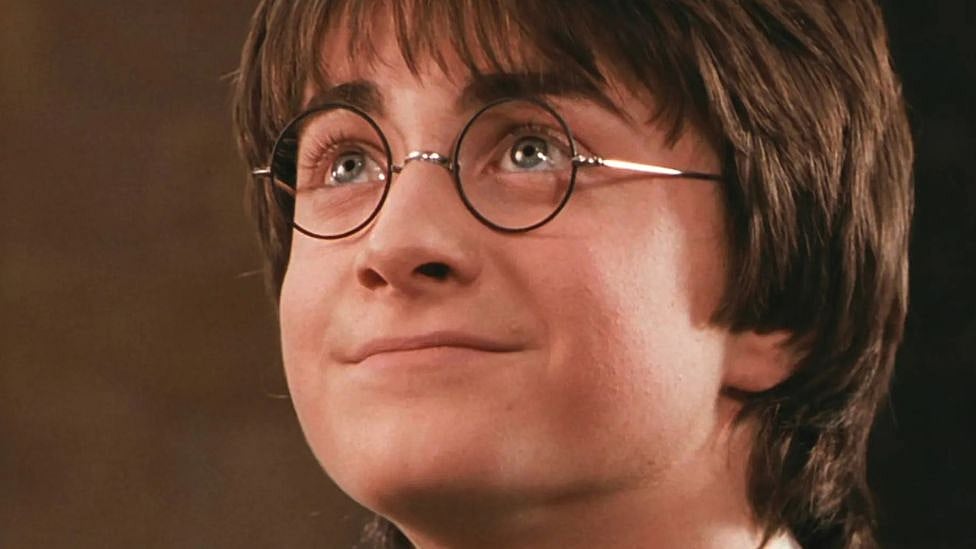 Harry Potter: ஏலத்திற்கு வரும் ஹாரி பாட்டர் கண்ணாடி; விலை என்ன தெரியுமா?
