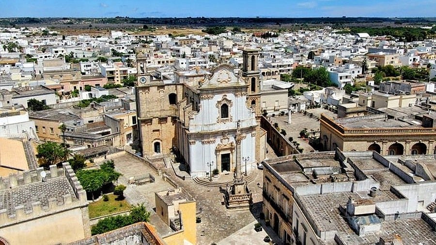 Presicce : புதிதாக குடியேறுபவர்களுக்கு ரூ.25 லட்சம் கொடுக்கும் ஒரு ஊர் - ஏன் தெரியுமா?