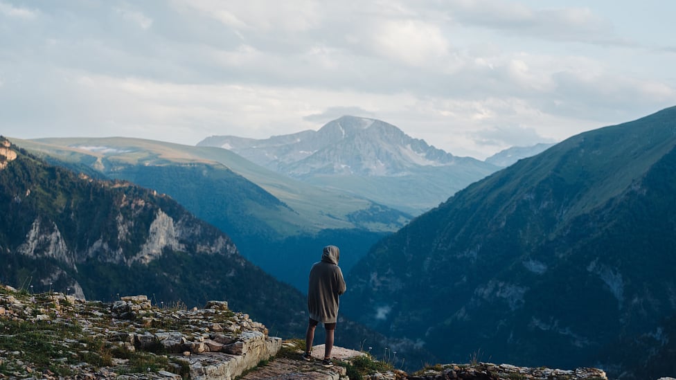கம்போடியா முதல் லாவோஸ் வரை: பட்ஜெட்டில் சுற்றுலா செல்ல 10 நாடுகள் - என்னென்ன பார்க்கலாம்?