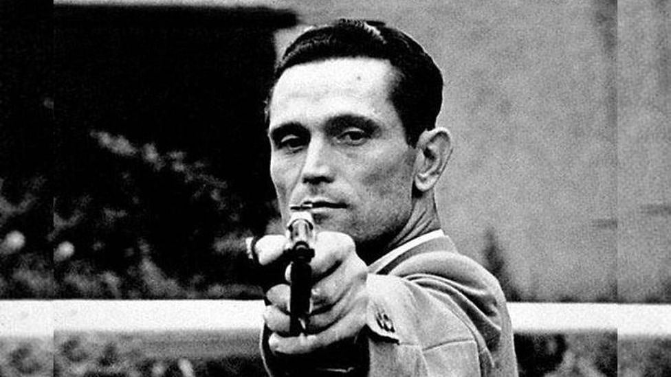 Karoly Takacs: இழந்தது கையை கனவை அல்ல; ஒரு கைக்கொண்டே ஒலிம்பிக் பதக்கங்கள் வென்ற நாயகன்