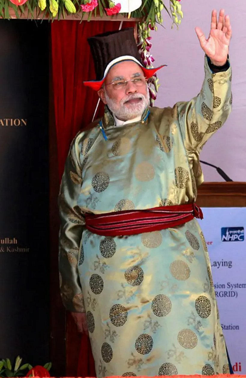 பிரதமர் நரேந்திர மோடி : அட்டகாசமான 34 புகைப்படங்கள் 