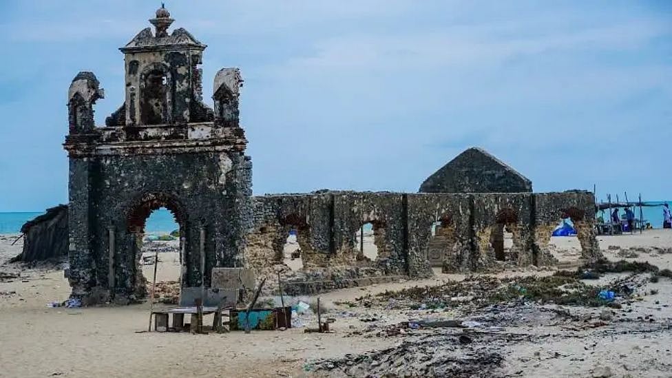 தனுஷ்கோடி : ”கோஸ்ட் டவுன்” என அழைக்க காரணம் என்ன? பின்னணியில் இருக்கும் உண்மைகள்