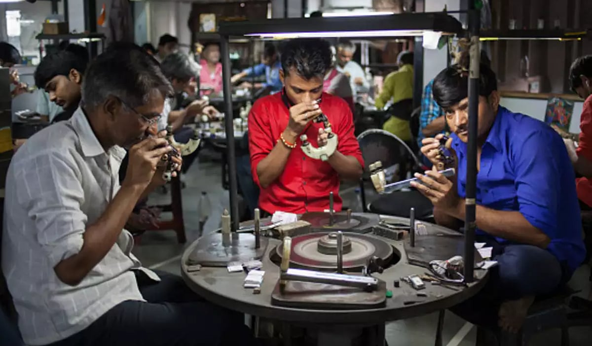 குஜராத் : இரண்டாம் உலகப் போரால் லாபம் அடைந்த சூரத் - உலகின் வைர தலைநகராக வளர்ந்தது எப்படி?