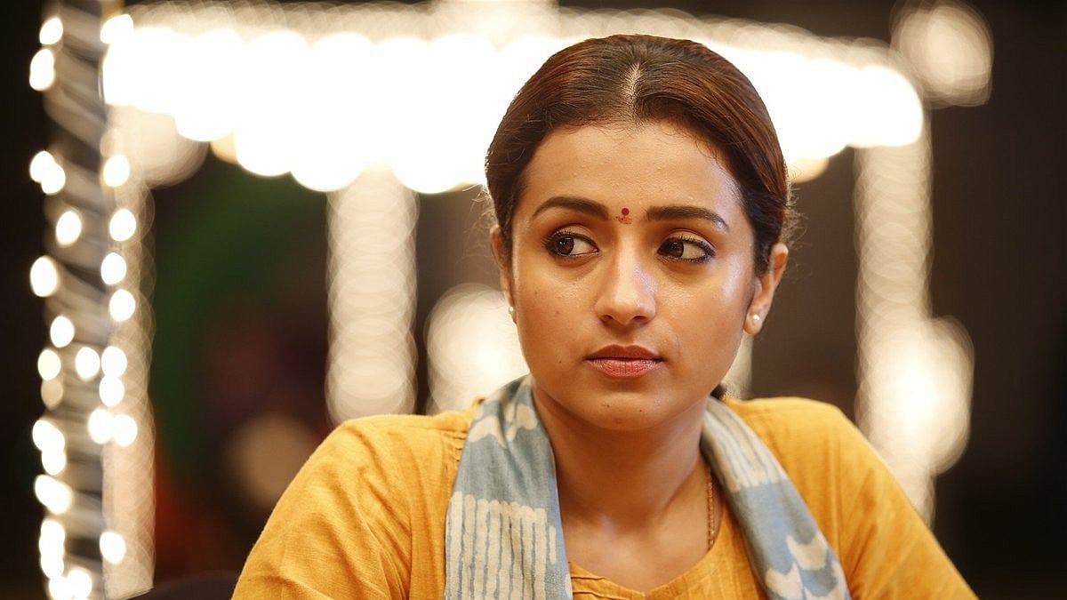 த்ரிஷா : ”கரு கரு கண்களால் கயல்விழி கொல்கிறாள்” - 20 Years of Trisha| Visual Story