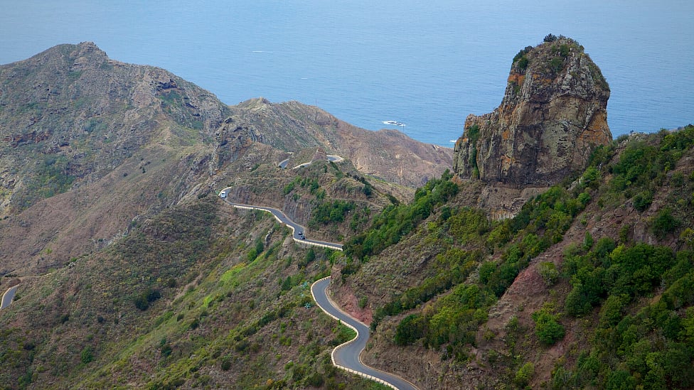 லடாக் முதல் லெயிங் பாஸ் வரை: உலகிலேயே உயரமான இடத்தில் இருக்கும் சாலைகள்