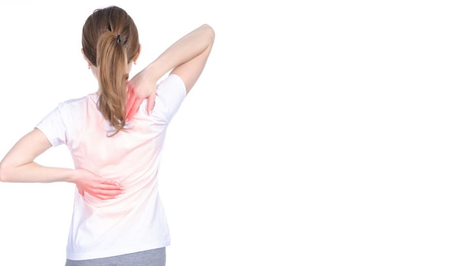 முதுகு வலி எதனால் ஏற்படுகிறது? அறிவியல் சொல்லும் காரணங்கள்