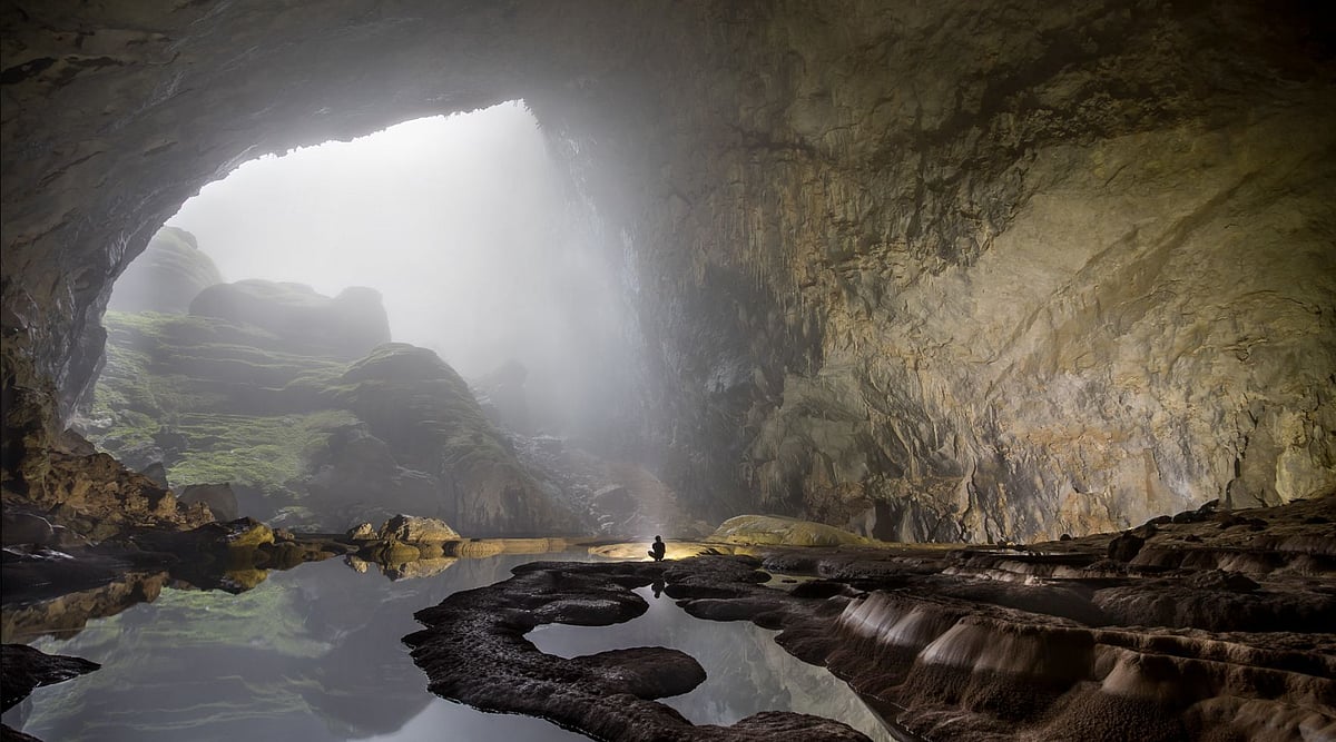 வியட்நாம் : மனித காலடி தடமே பதியாத உலகின் மிக பெரிய குகை - உள்ளே இருக்கும் தனி ஒரு உலகம்!