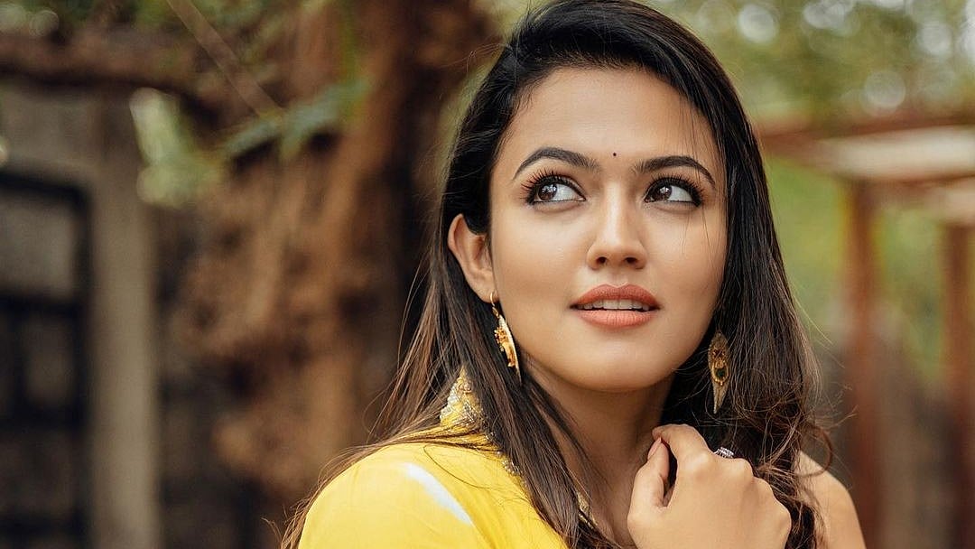 Aparna Das : டாடா பட நடிகையின் லேட்டஸ்ட் க்ளிக்ஸ் | Visual Story