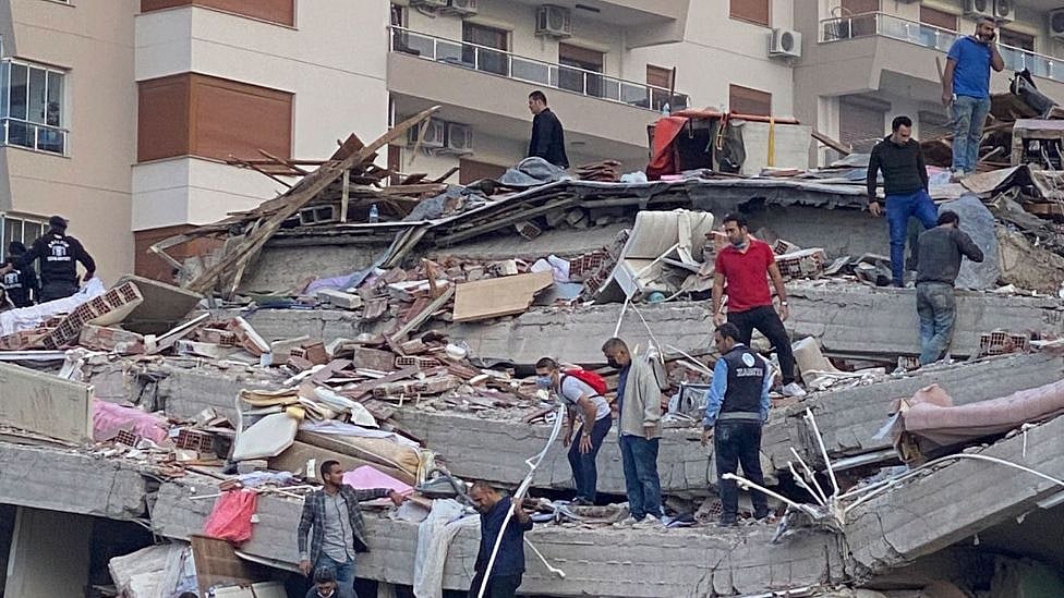 துருக்கி : பயங்கர நிலநடுக்கம்; ரிக்டர் அளவில் 7.8 ஆக பதிவு - 100 பேர் பலி?