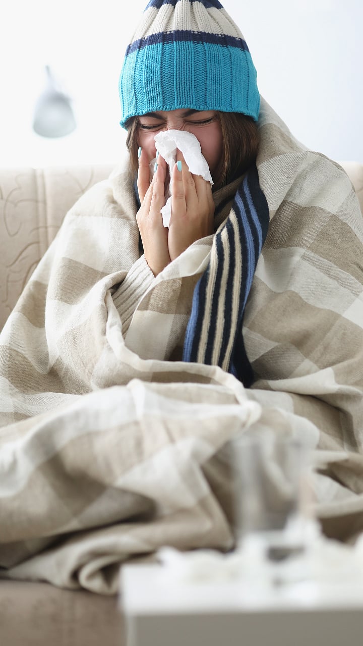 சளி, மூக்கடைப்பு, மூக்கு ஒழுகுதல்: பனிக்கால பிரச்னைகளிலிருந்து தப்பிக்க எளிய வழிமுறைகள்