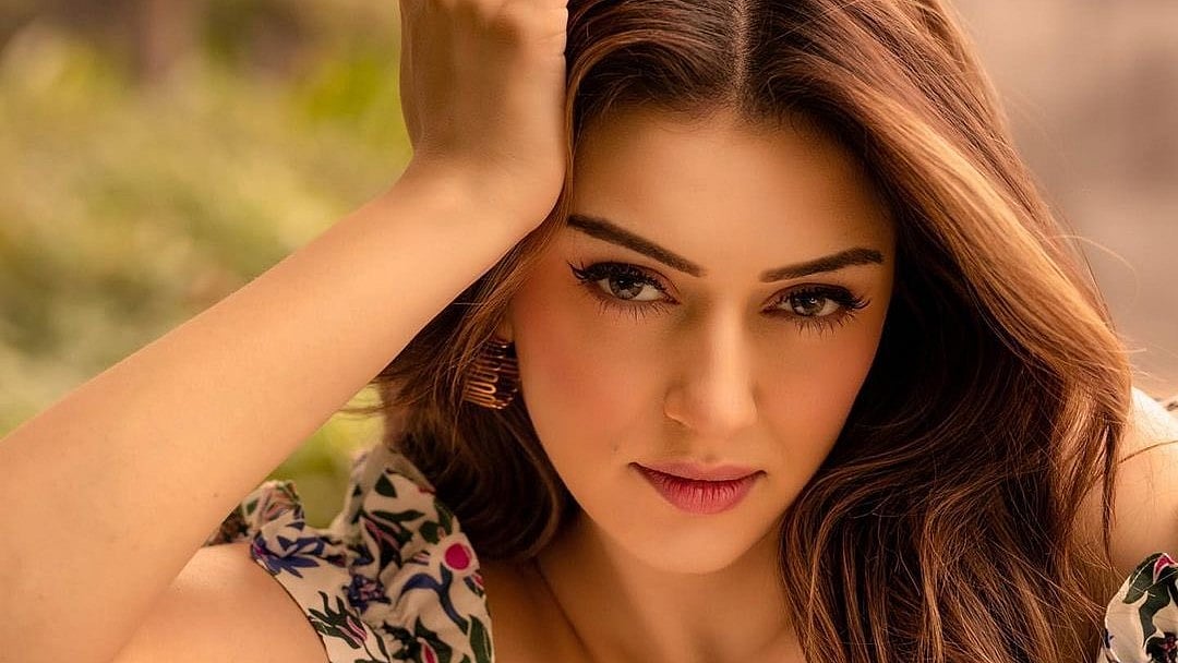 Hansika : 