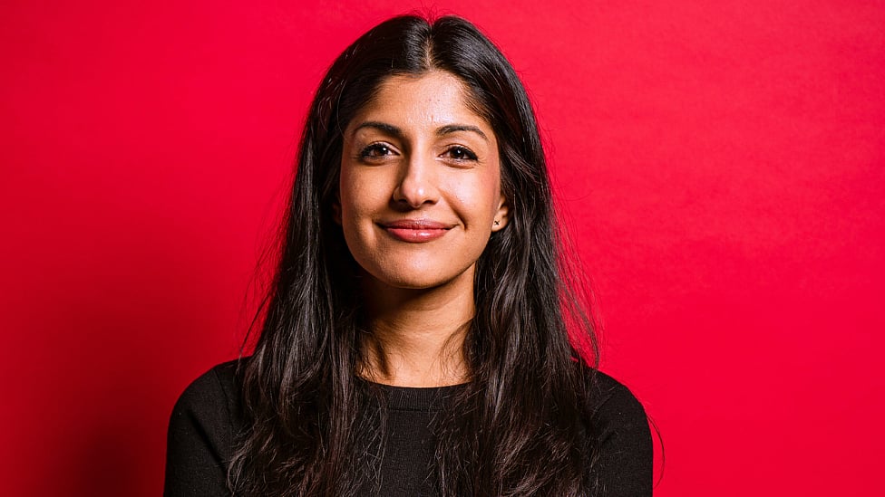 பள்ளியில் பலமுறை ஃபெயிலான பெண்; இப்போது பல கோடிகளுக்கு அதிபதி - யார் இந்த அஞ்சலி சாவுத்?