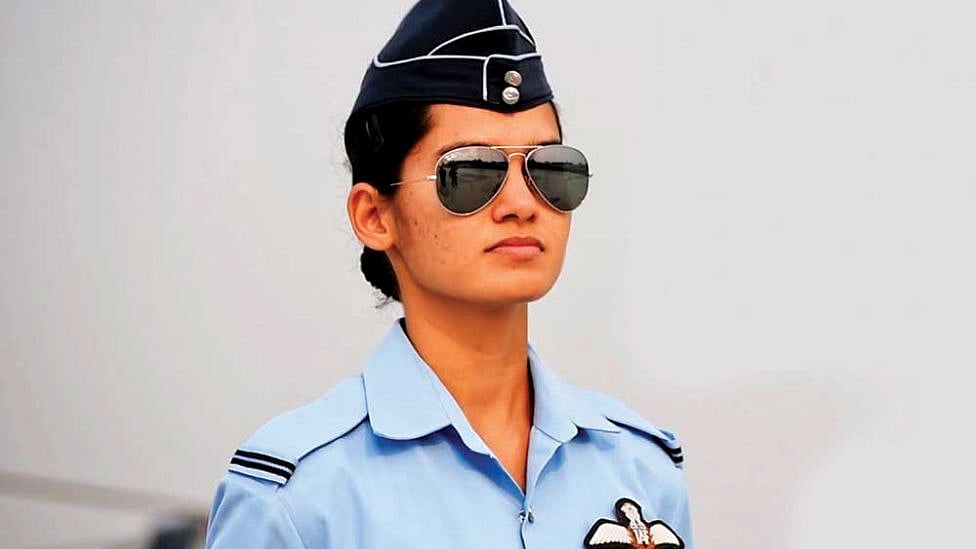 வெளிநாட்டு போர் பயிற்சியில் பங்கேற்ற முதல் இந்திய பெண் - யார் இந்த அவனி சதுர்வேதி?