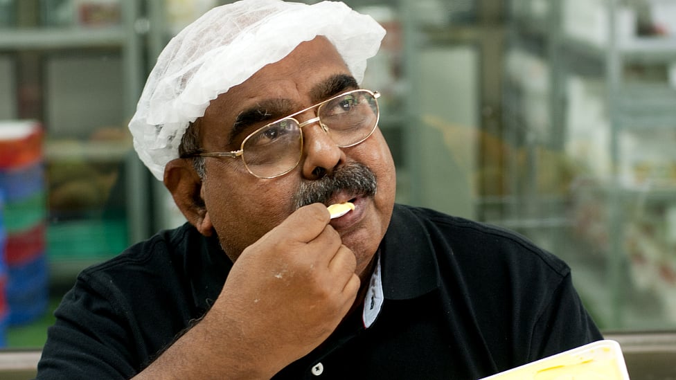 'இந்தியாவின் ICE Cream மேன்' - பிளைப்புக்காக மும்பையில் குடியேறியவர் தொழிலதிபரானது எப்படி?