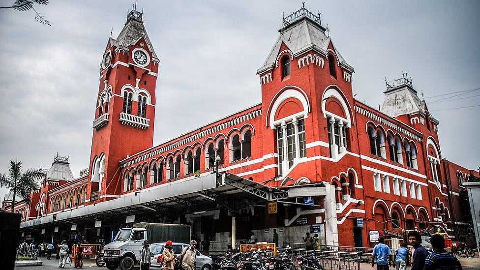 Indian Railways: சென்னை சென்ட்ரல் முதல் பரோக் வரை இந்தியாவின் பழமையான ரயில் நிலையங்கள்