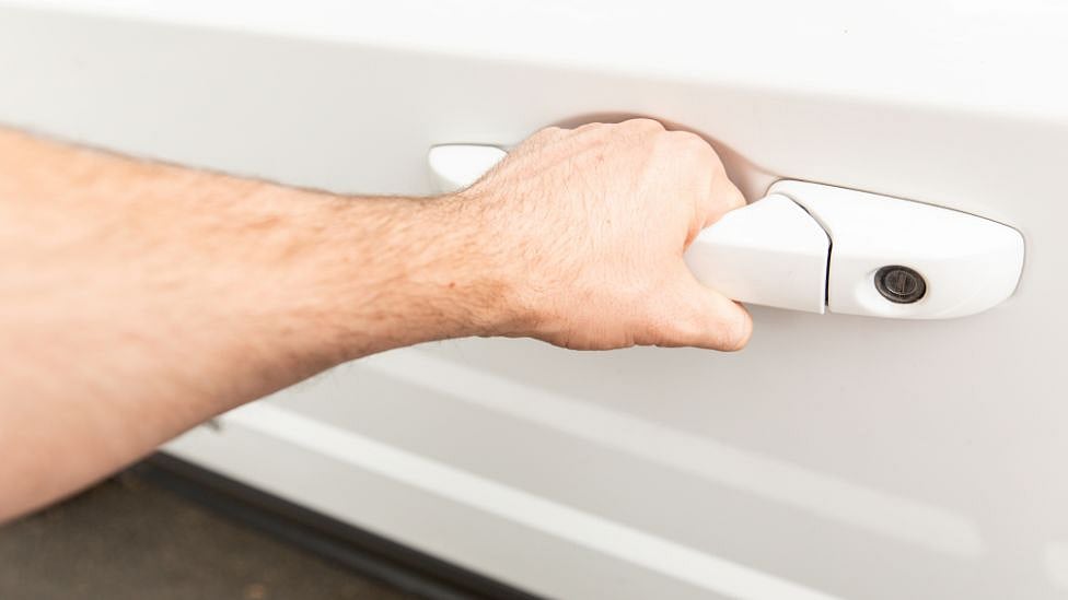 இங்கிலாந்து: 