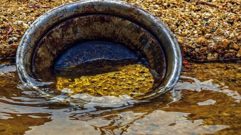 அள்ள அள்ள தங்கம் கிடைக்கும் உலகின் தனித்துவமான நதிகள் - எங்கே இருக்கிறது தெரியுமா?