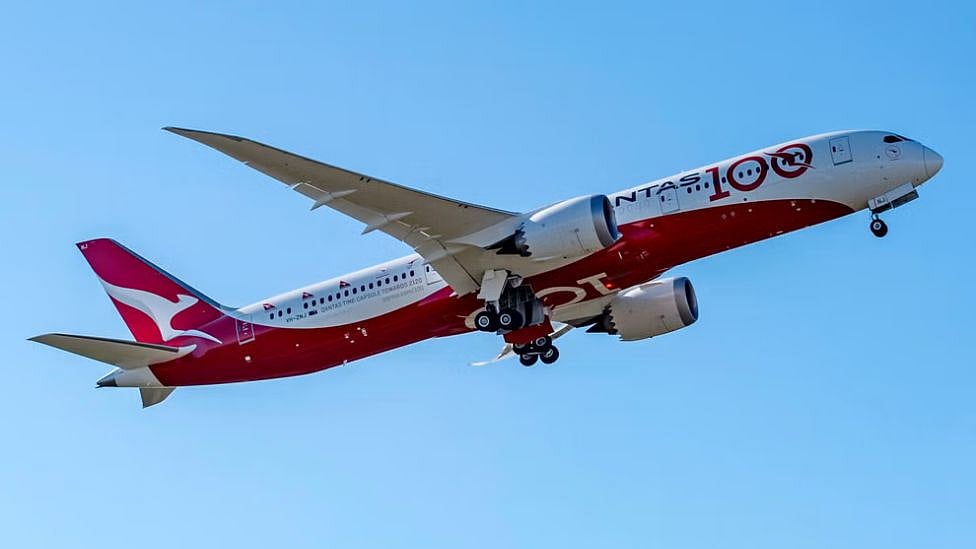 அட்வென்சருக்காக குவியும் பயணிகள் - எங்கு அழைத்து செல்கிறது இந்த mystery விமானம்?