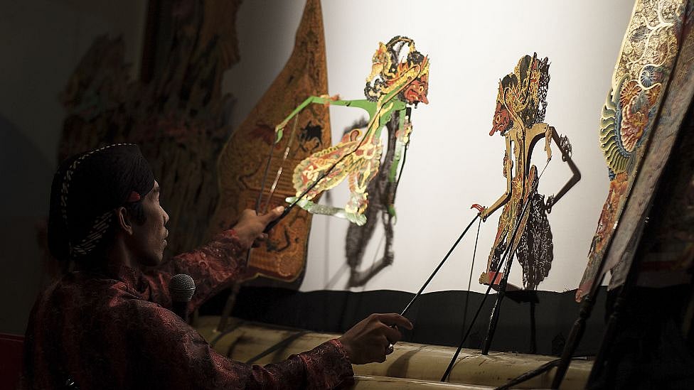 கன்னியாகுமரி TO கலிஃபோர்னியா- வெளிநாட்டில் பொம்மலாட்டம் நிகழ்ச்சி நடத்தும் தமிழக கலைஞர்கள்