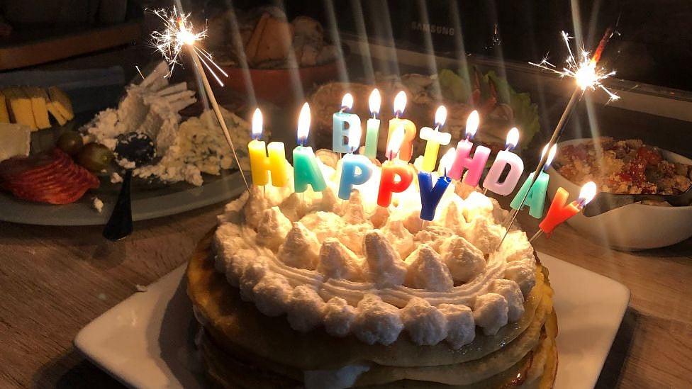 பிறந்த நாள் பார்ட்டி பில் கட்டுவதில் தகராறு - நண்பர்கள் கையால் உயிரிழந்த இளைஞர்