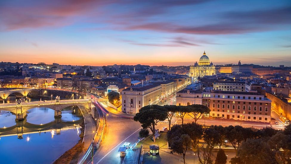 Vatican City: இங்கு குடியுரிமை கிடையாதா? உலகின் மிகச் சிறிய நாடு குறித்த சுவாரஸ்ய தகவல்கள்