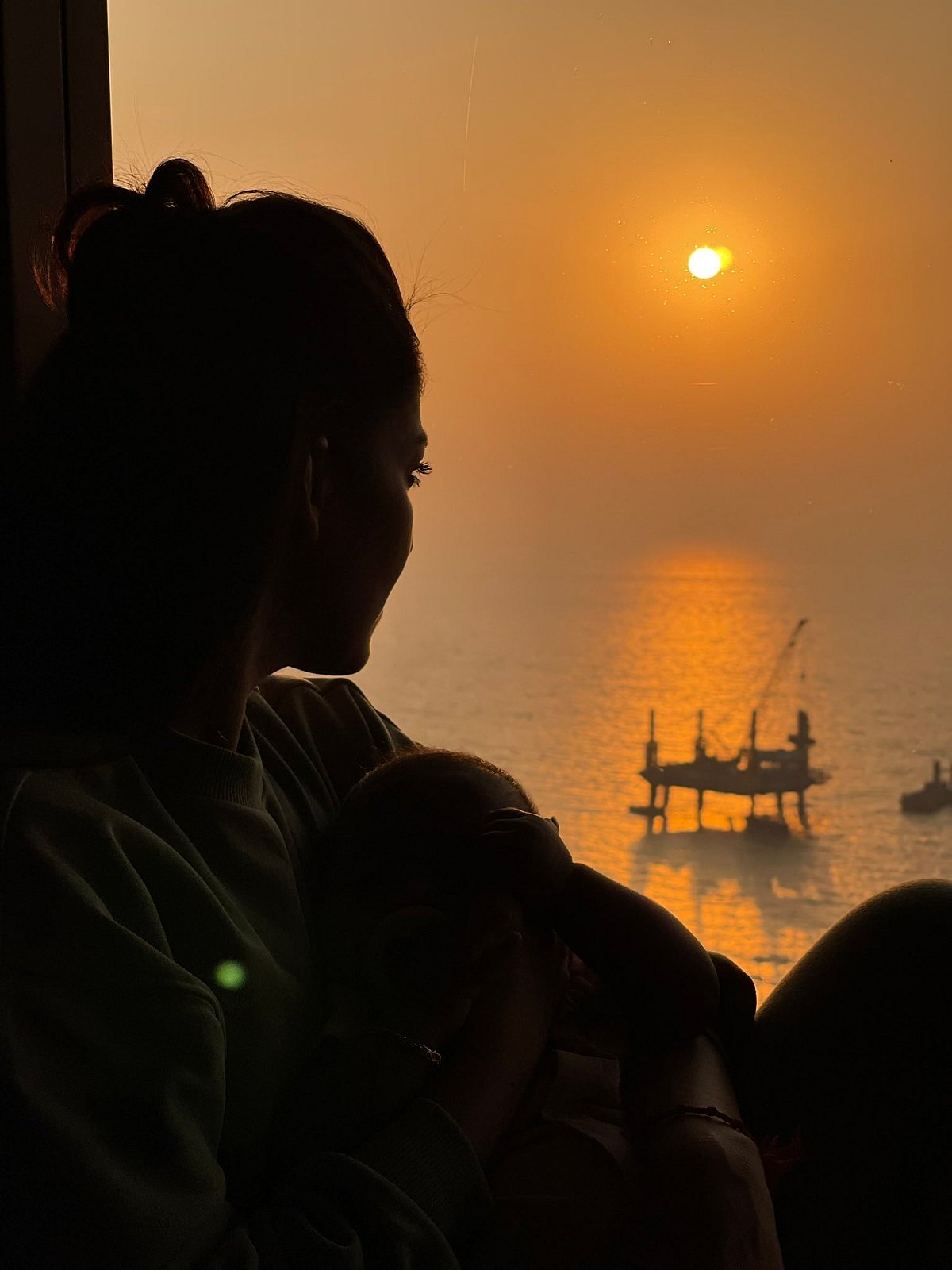 ”உன்னோடு காதல் சொல்லி நயன்தாரா ? ” விக்னேஷ் சிவன் பகிர்ந்த அழகிய புகைப்படங்கள்  